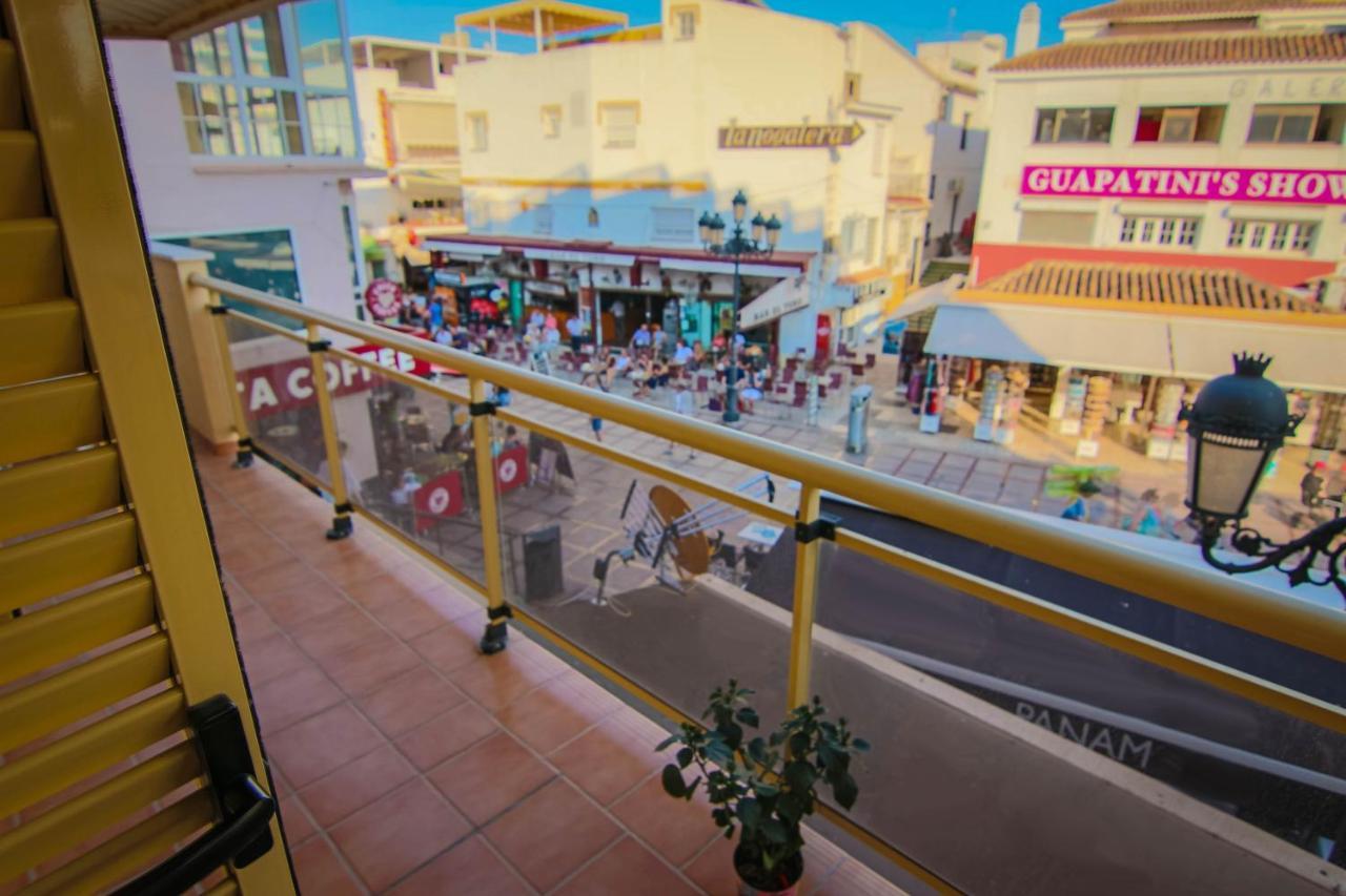 Puerta Del Sol Trm Only Adults Aparts Torremolinos Exterior photo
