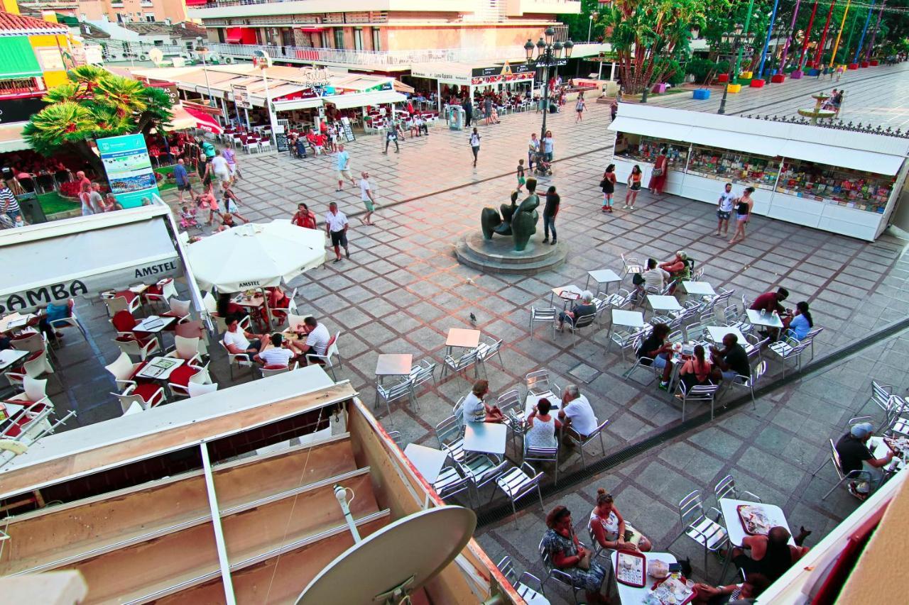 Puerta Del Sol Trm Only Adults Aparts Torremolinos Exterior photo