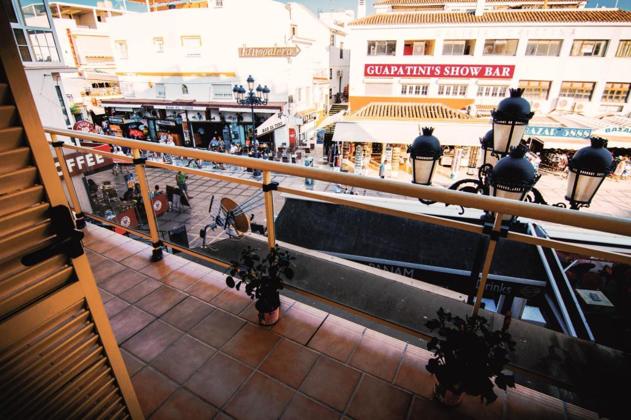 Puerta Del Sol Trm Only Adults Aparts Torremolinos Exterior photo