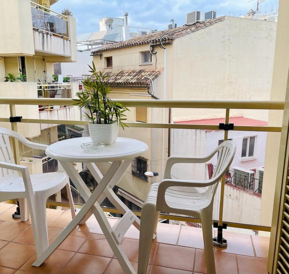Puerta Del Sol Trm Only Adults Aparts Torremolinos Exterior photo