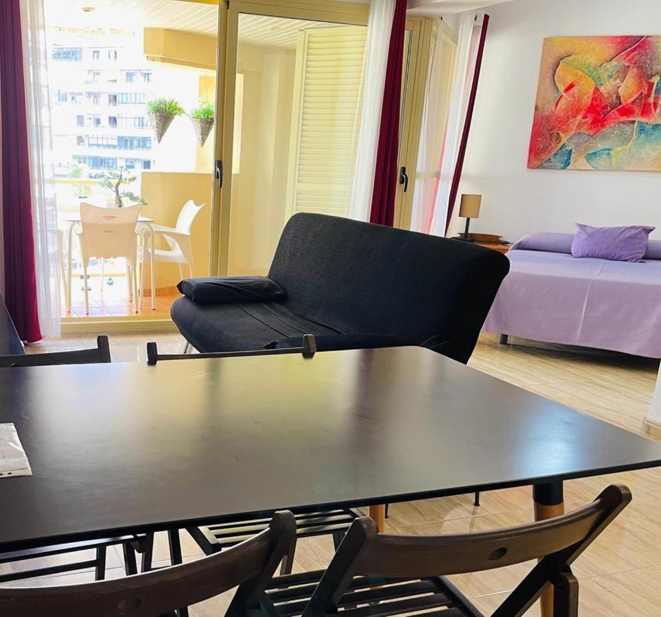 Puerta Del Sol Trm Only Adults Aparts Torremolinos Exterior photo