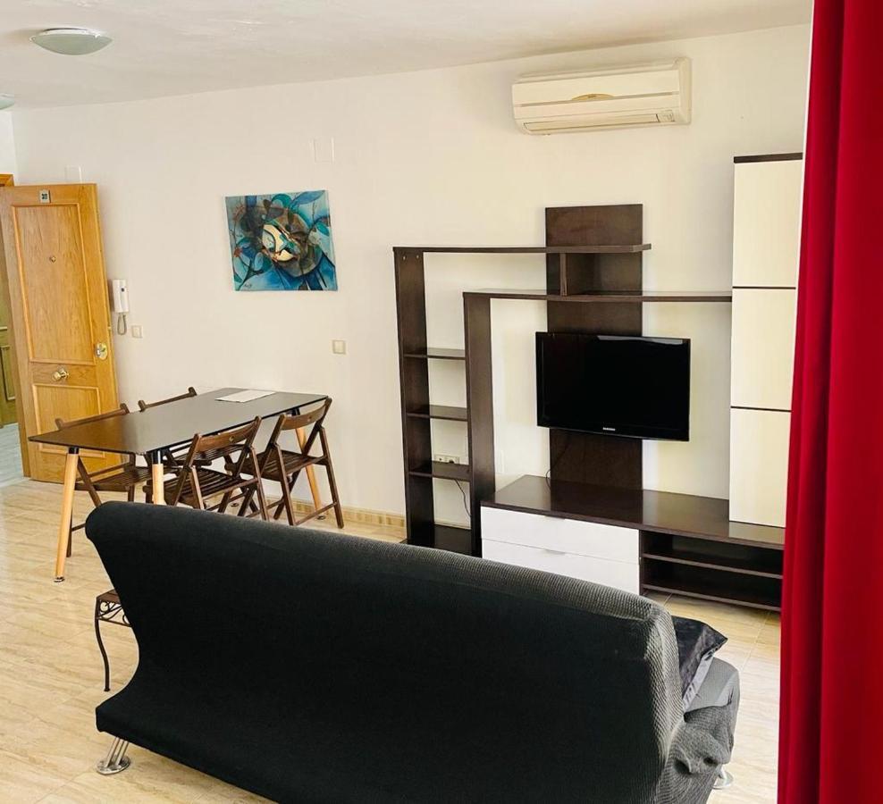 Puerta Del Sol Trm Only Adults Aparts Torremolinos Exterior photo