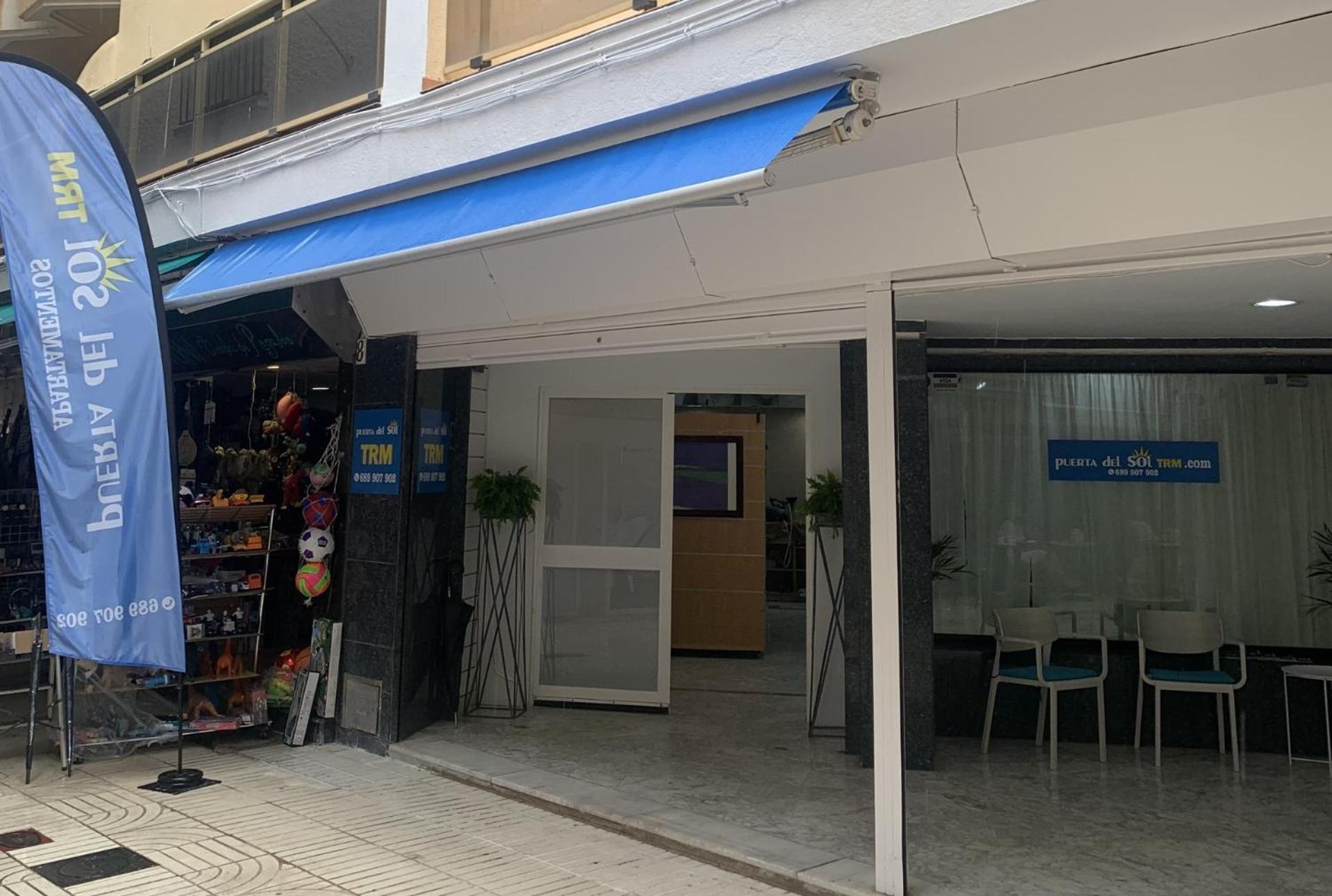 Puerta Del Sol Trm Only Adults Aparts Torremolinos Exterior photo